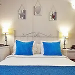 Medina De 3*