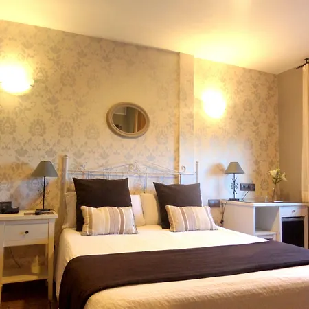 Hotel Medina De 3*