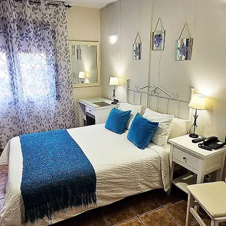 فندق Medina De 3*