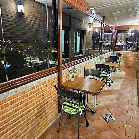 Medina De 3*