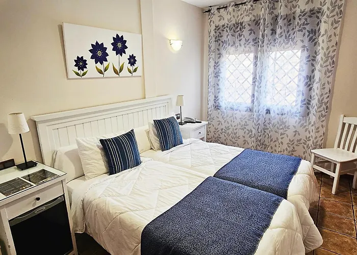 Medina De 3* Толедо