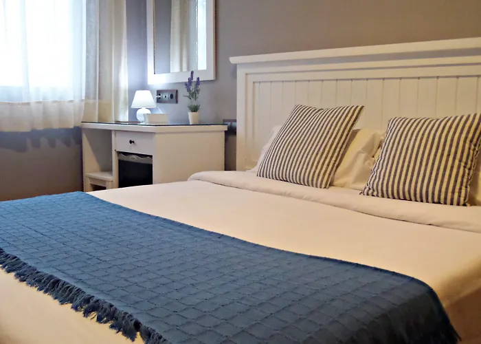 Medina De 3* Толедо